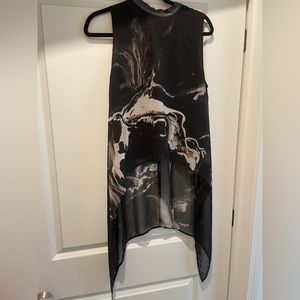 H&M Layered Hi-Low Marble Effect Crop